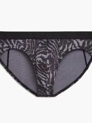 Sliq Brief